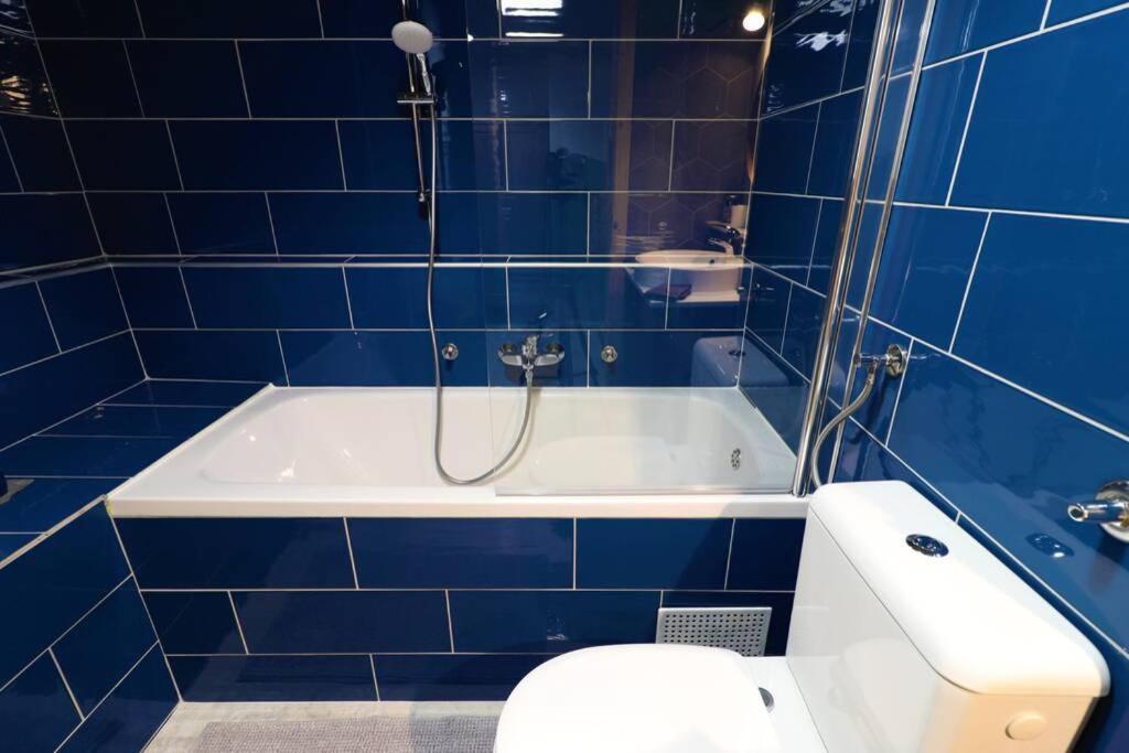 Room Emma,Between Bus And Train Station,Netflix,Speed Wi-Fi Zagreb Exteriör bild