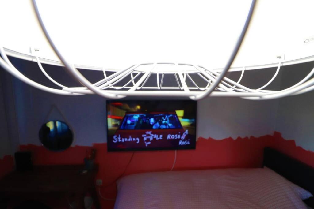 Room Emma,Between Bus And Train Station,Netflix,Speed Wi-Fi Zagreb Exteriör bild